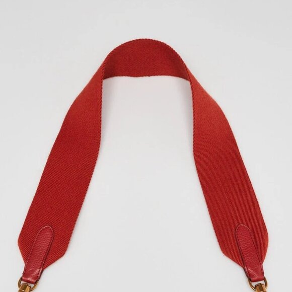 Celine Red Pebbled Leather Small Sangle Seau Bag - Picture 5 of 11